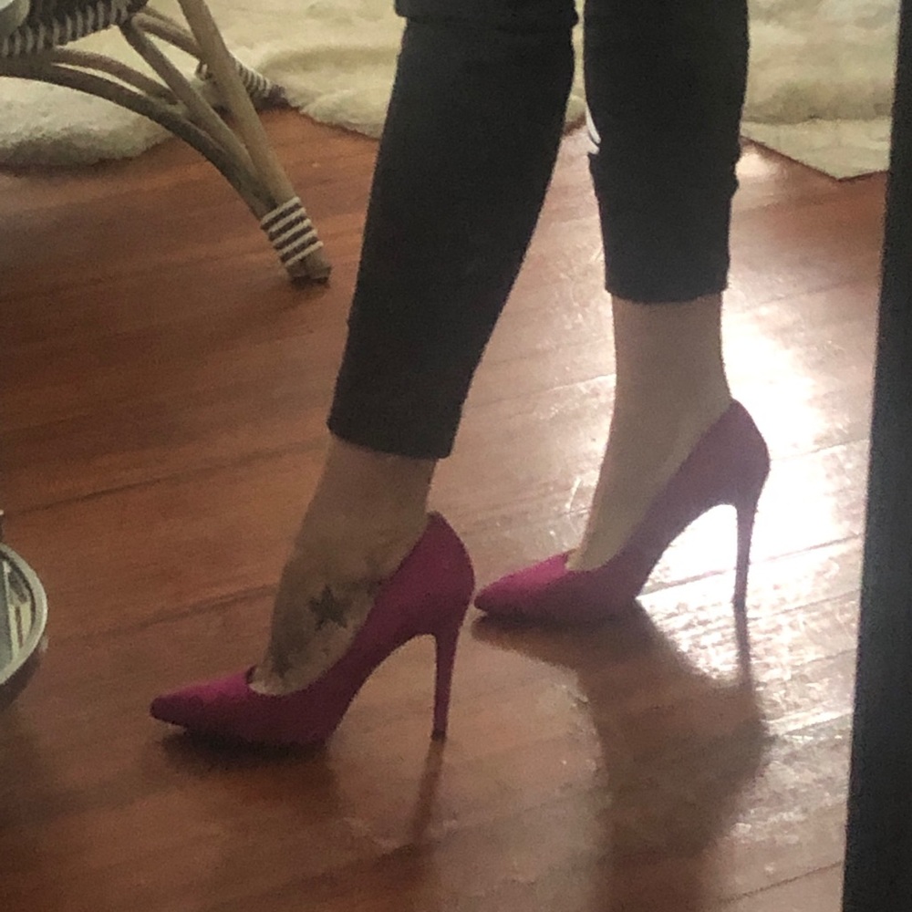 Vince Camuto pink suede heels